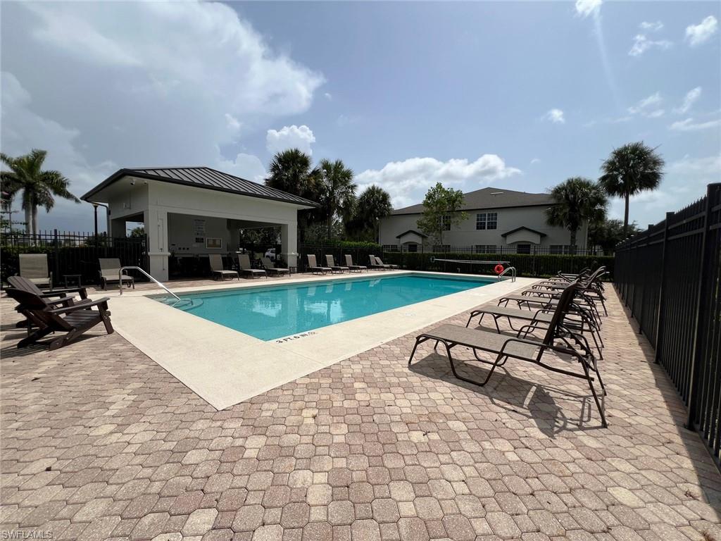 THE VISTAS - Residential Lease