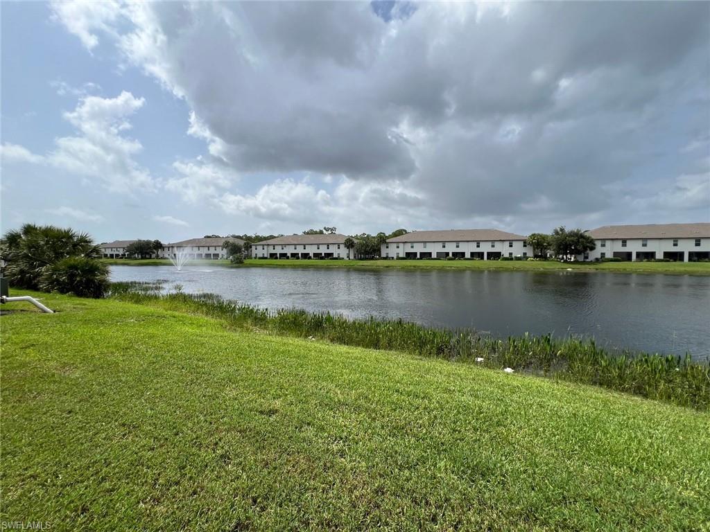 THE VISTAS - Residential Lease