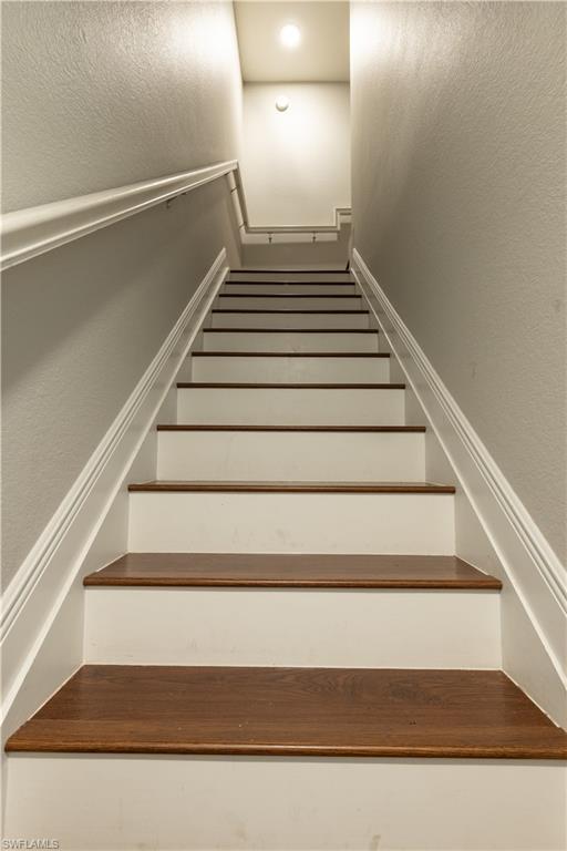 THE VISTAS - Residential Lease