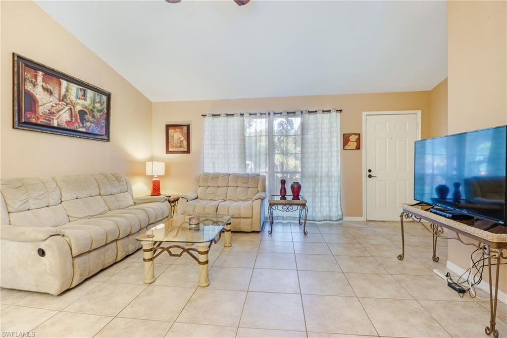 SAN CARLOS PARK - Residential