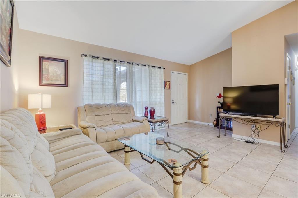 SAN CARLOS PARK - Residential