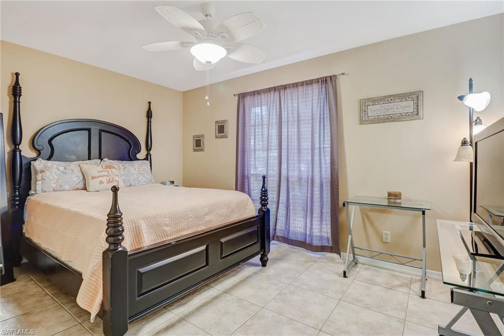 SAN CARLOS PARK - Residential