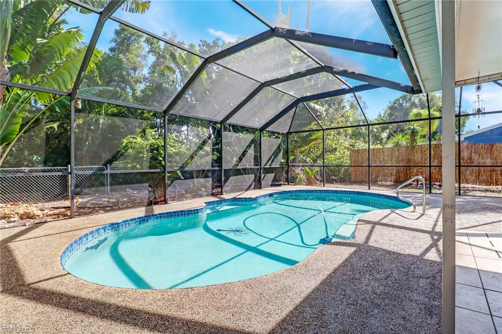 SAN CARLOS PARK - Residential