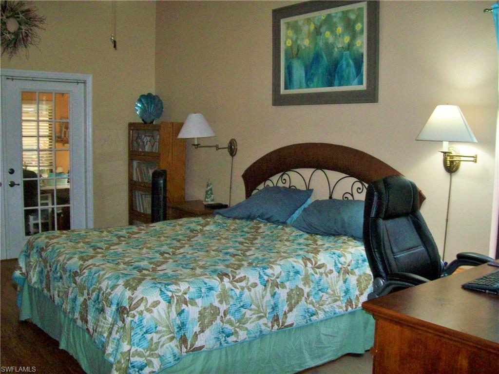 ISLAND PARK VILLAGE - Residential