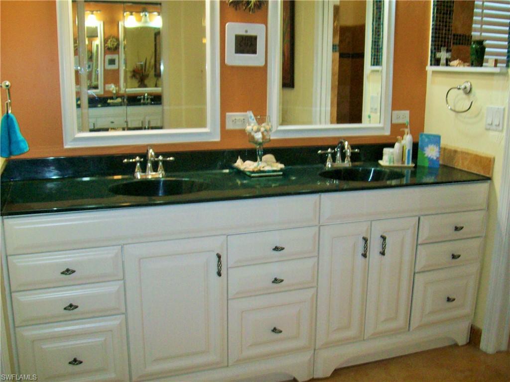 ISLAND PARK VILLAGE - Residential