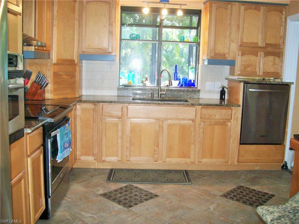 ISLAND PARK VILLAGE - Residential