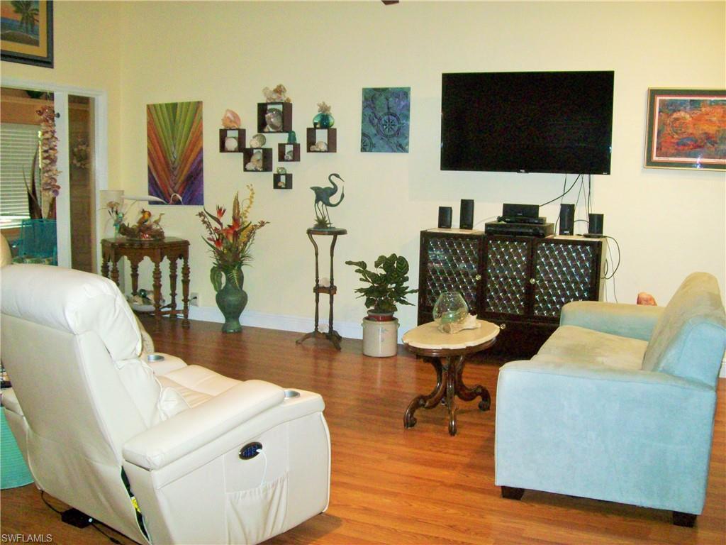 ISLAND PARK VILLAGE - Residential