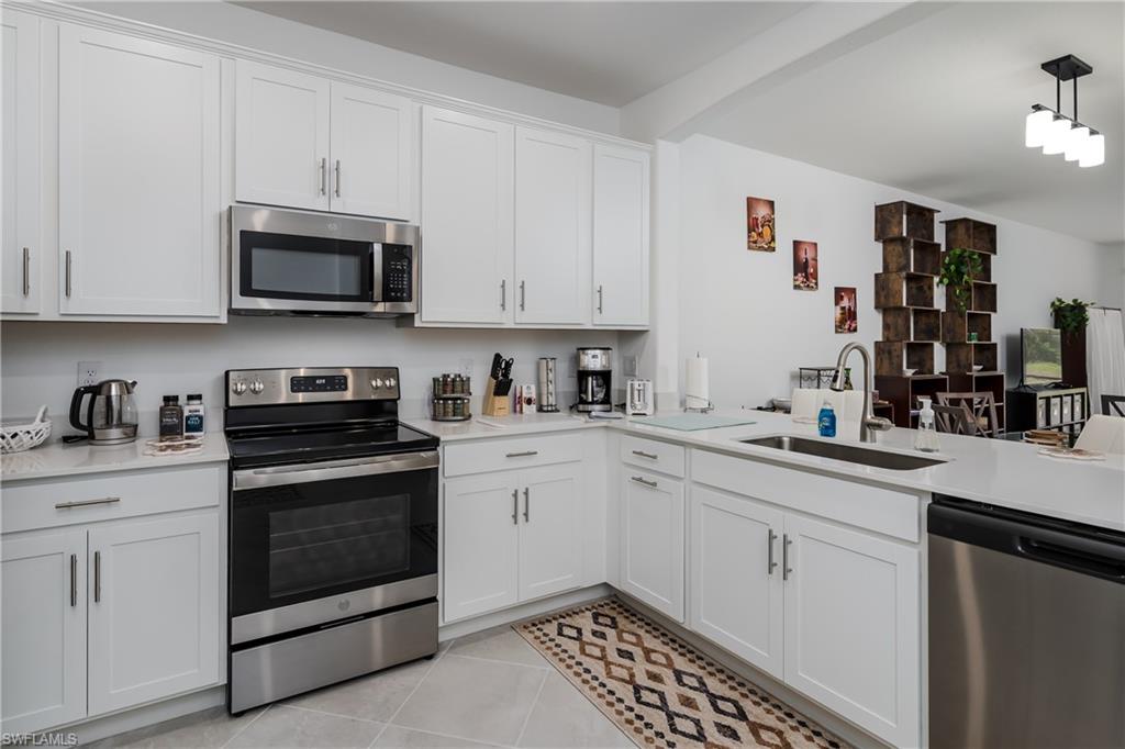 THE GROVES AT ORANGE BLOSSOM RANCH - Residential Lease