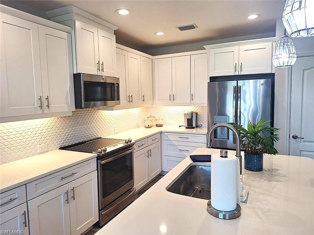 RICHMOND PARK - Residential Lease