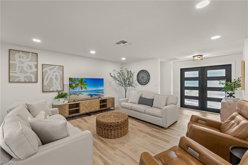 PALMETTO POINT - Residential