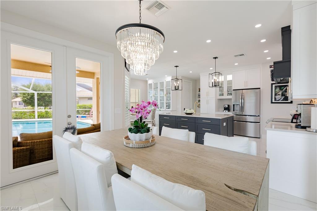 MARCO BEACH - Residential