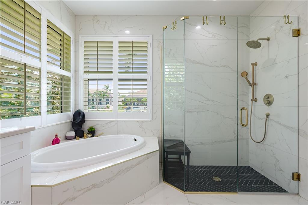 MARCO BEACH - Residential