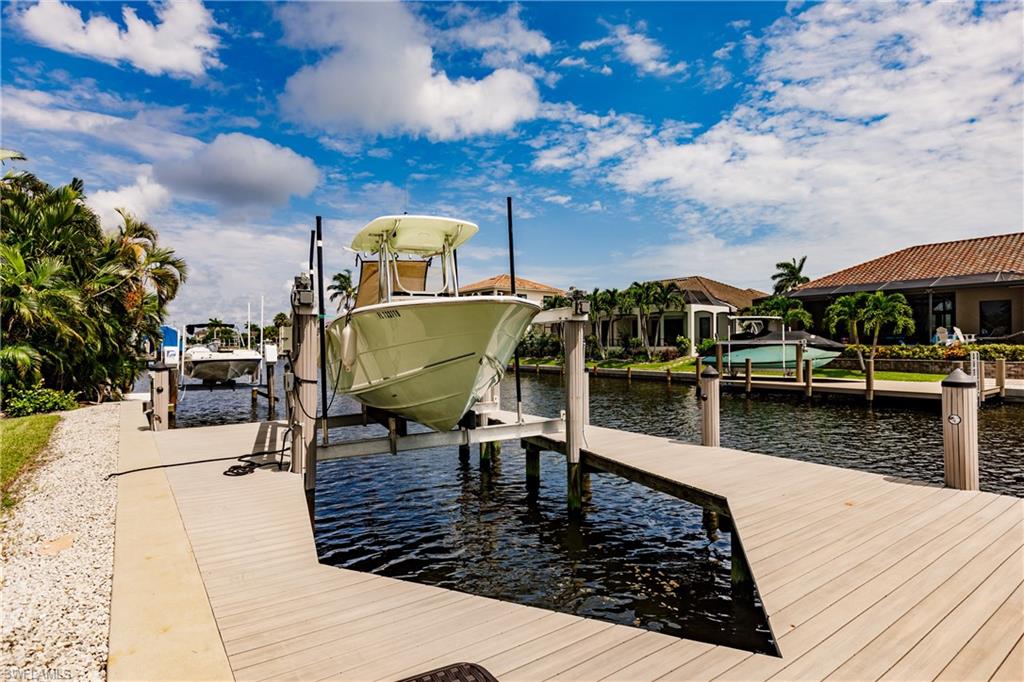 MARCO BEACH - Residential