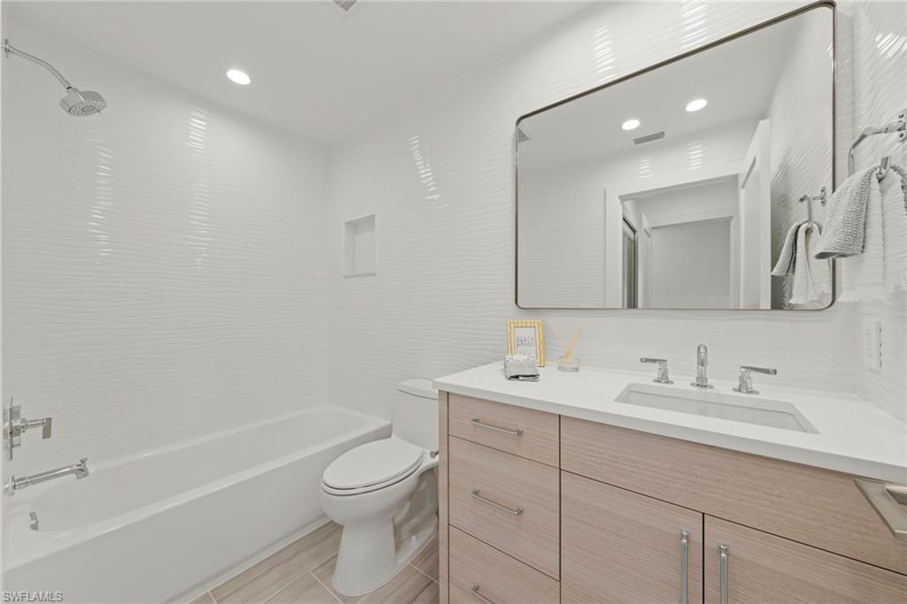 BEACH HOMES - Residential