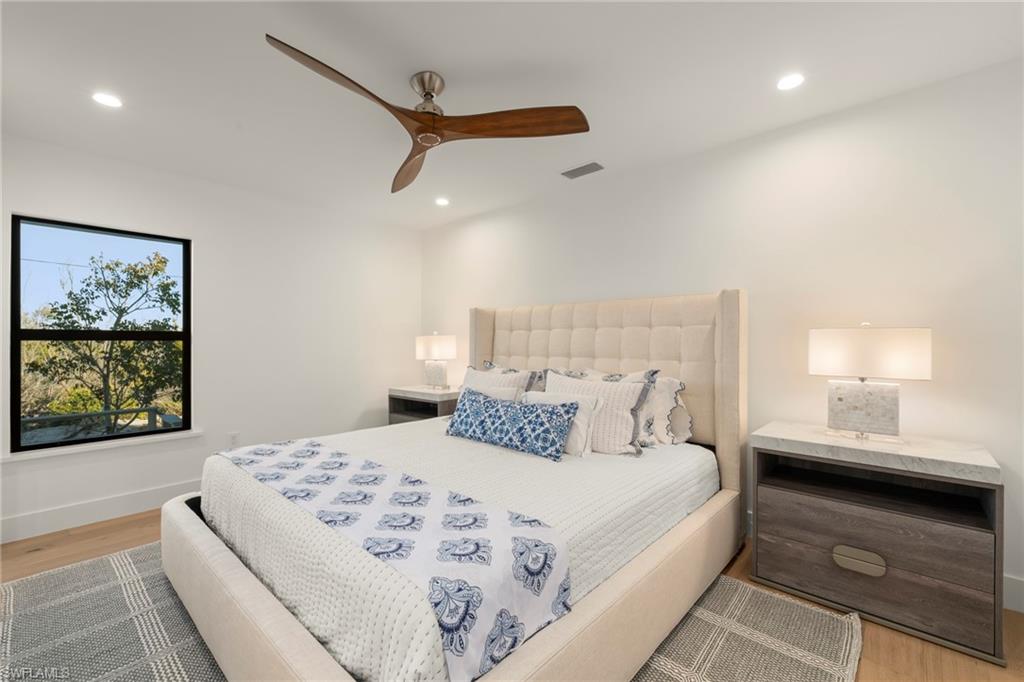 BEACH HOMES - Residential