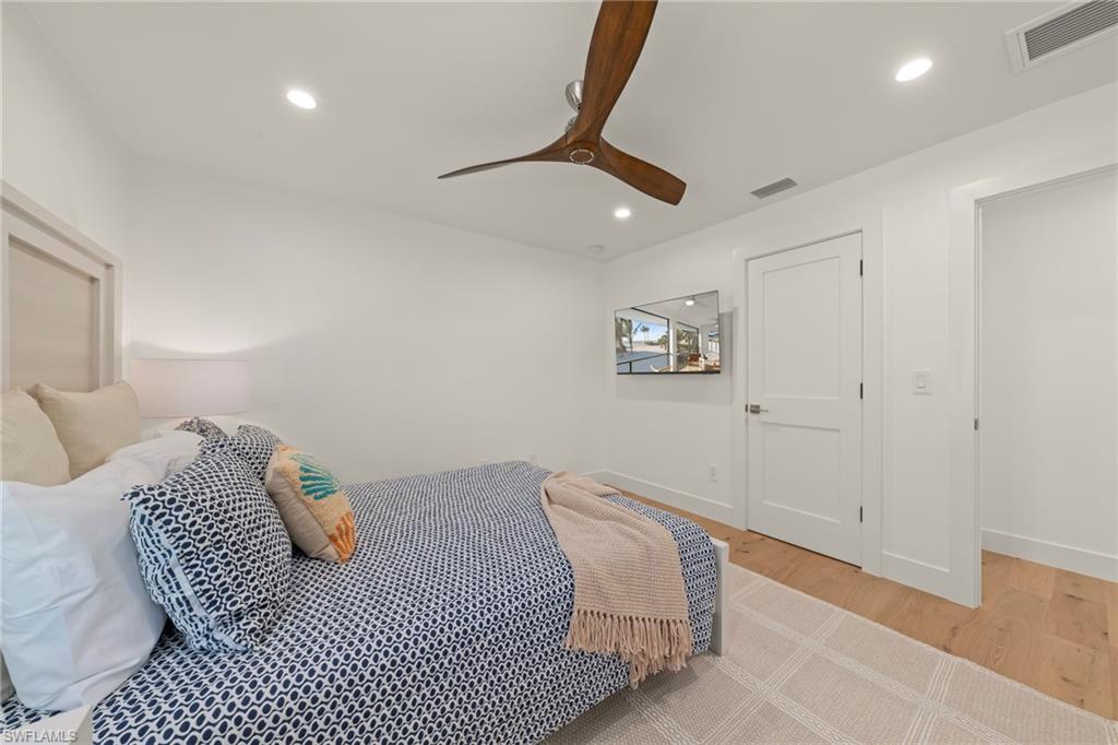 BEACH HOMES - Residential