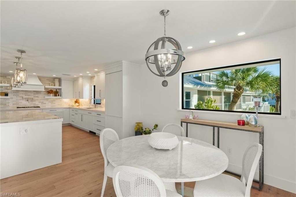 BEACH HOMES - Residential