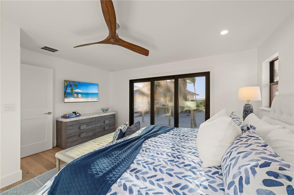 BEACH HOMES - Residential