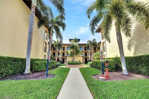 228 Fox Glen DR 3203 NAPLES FL 34104
