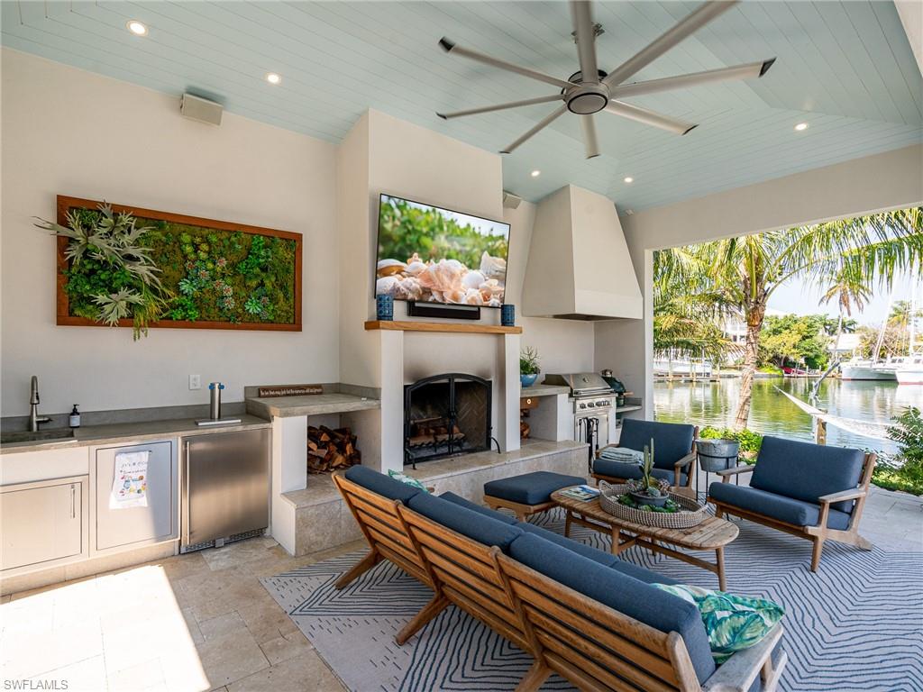 SHELL HARBOR - Residential