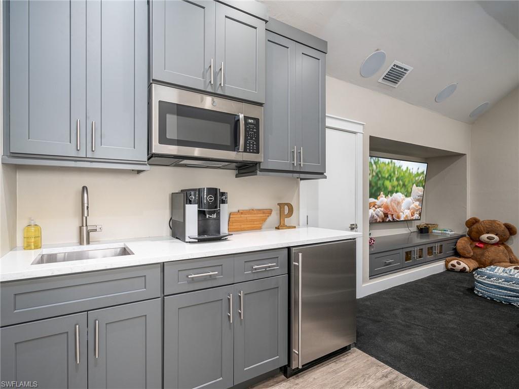 SHELL HARBOR - Residential