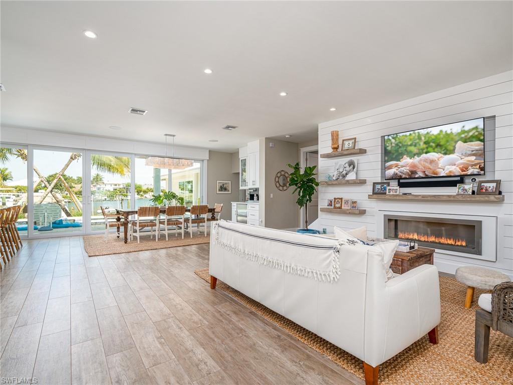 SHELL HARBOR - Residential