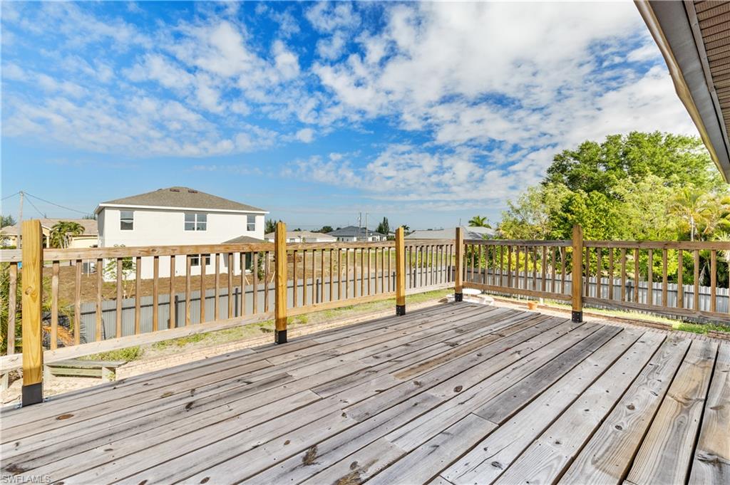 CAPE CORAL - Residential