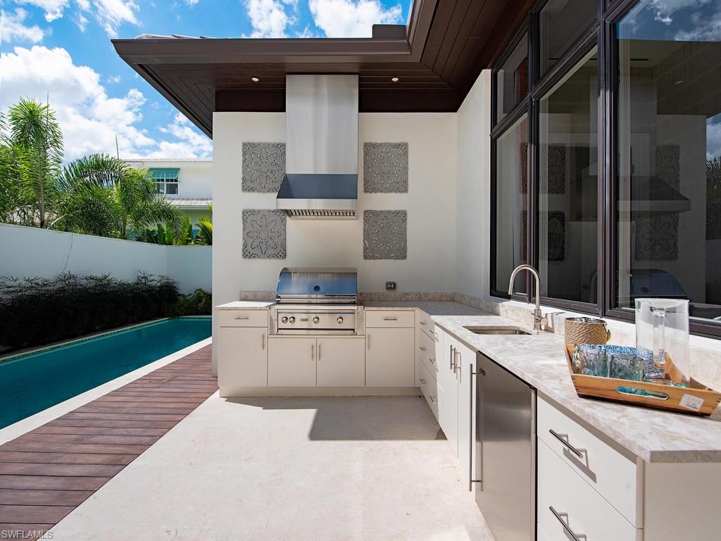 OLDE NAPLES - Residential