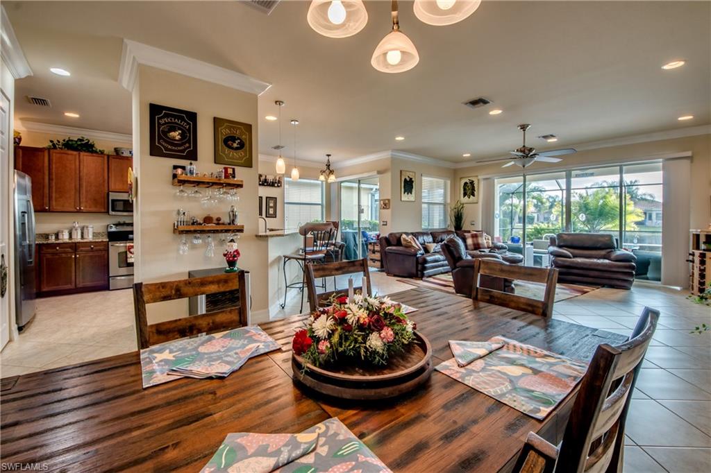 BOTANICA LAKES - Residential