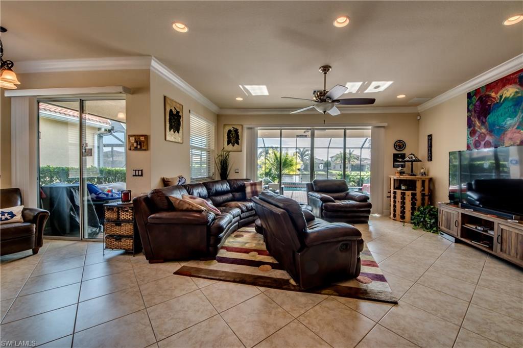 BOTANICA LAKES - Residential