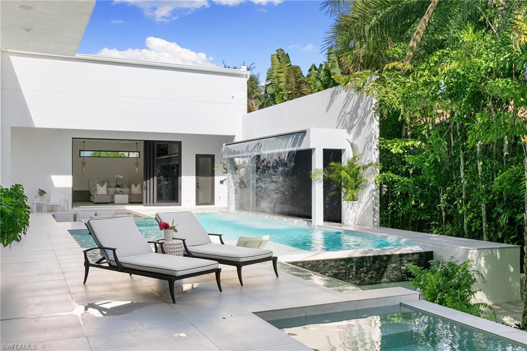 MARCO ISLAND - Residential