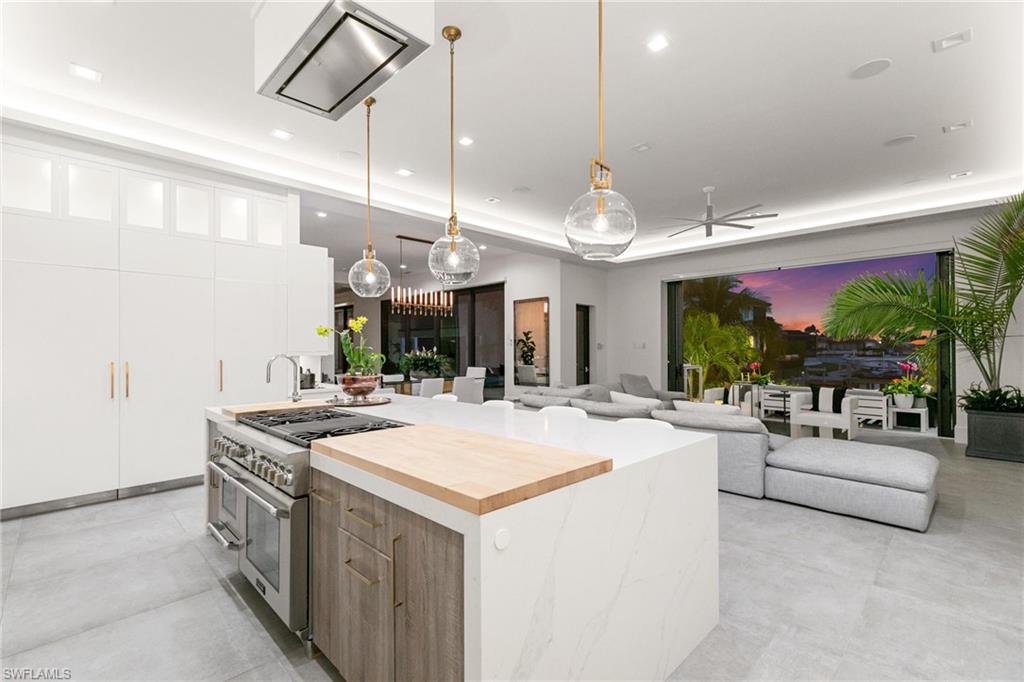 MARCO ISLAND - Residential