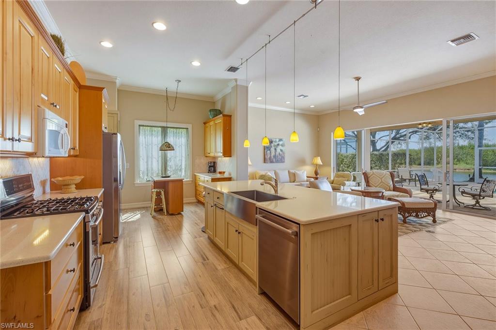 MALLARDS LANDING - Residential