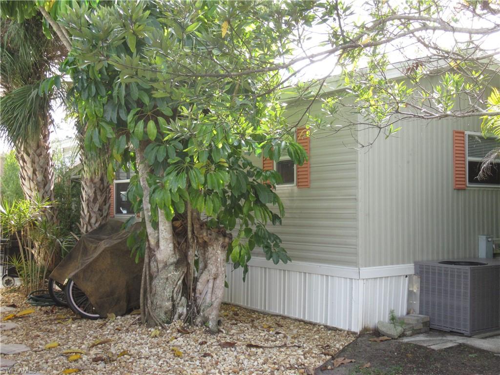 CORKSCREW WOODLANDS - Residential