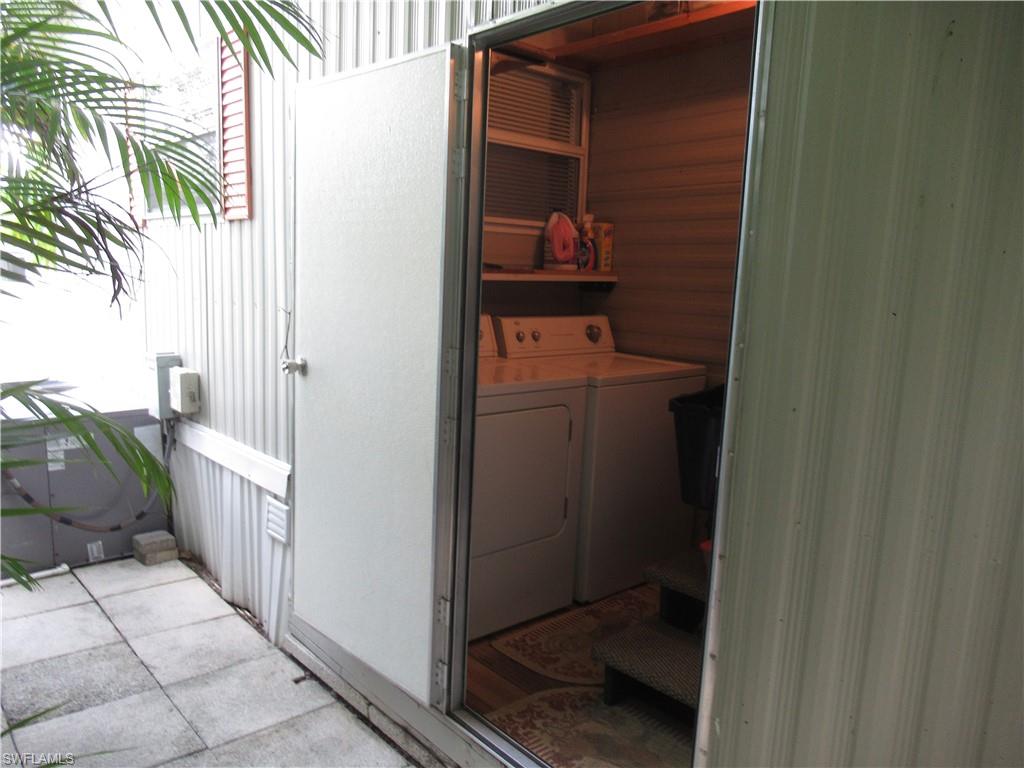 CORKSCREW WOODLANDS - Residential