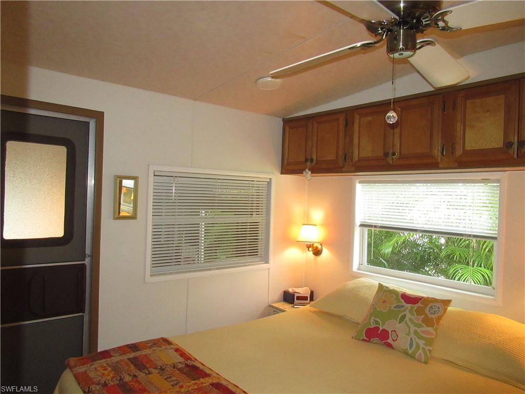 CORKSCREW WOODLANDS - Residential