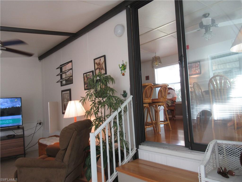 CORKSCREW WOODLANDS - Residential