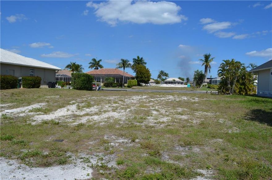 Residential homesite with 80'ft water frontage...quick, indirect Gulf access via Smokehouse Bay. Close to TownCenter, Veterans park and Esplanade tips and dining, Ideal location for your dream home!