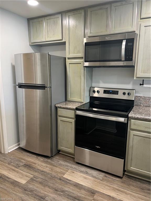 GULLWING CONDO - Residential Lease