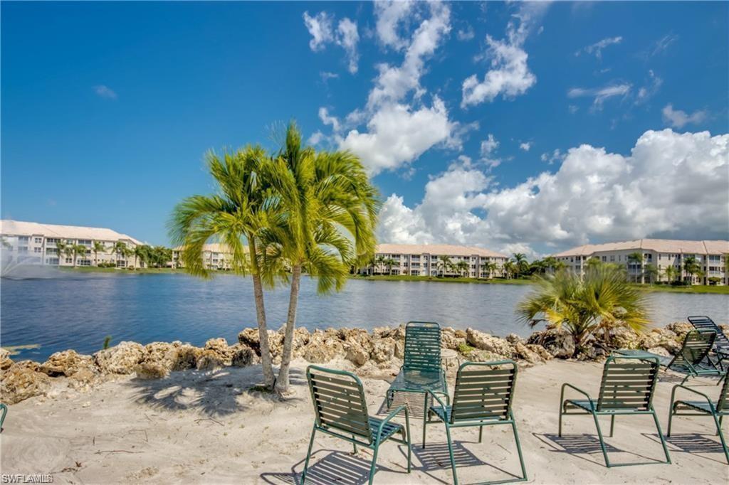 SUTTON WALK - Residential