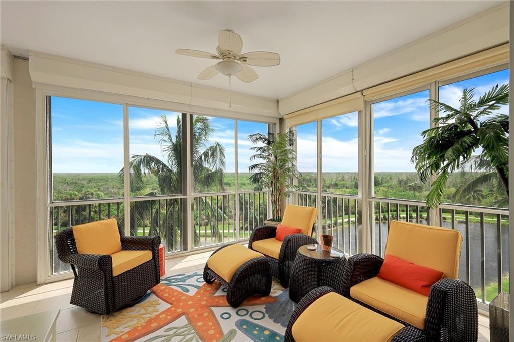 SUTTON WALK - Residential