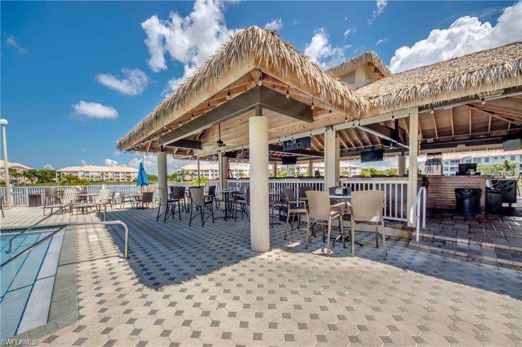 SUTTON WALK - Residential