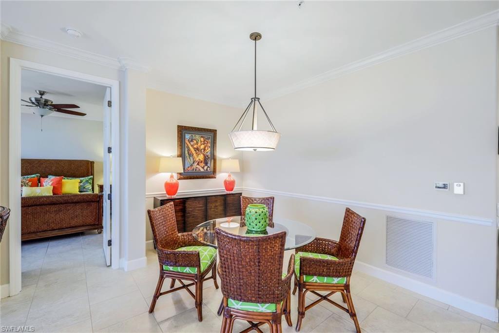 SUTTON WALK - Residential