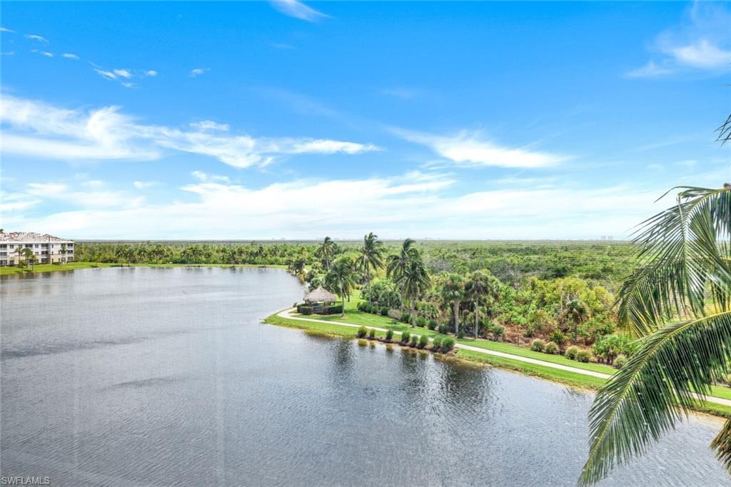 SUTTON WALK - Residential