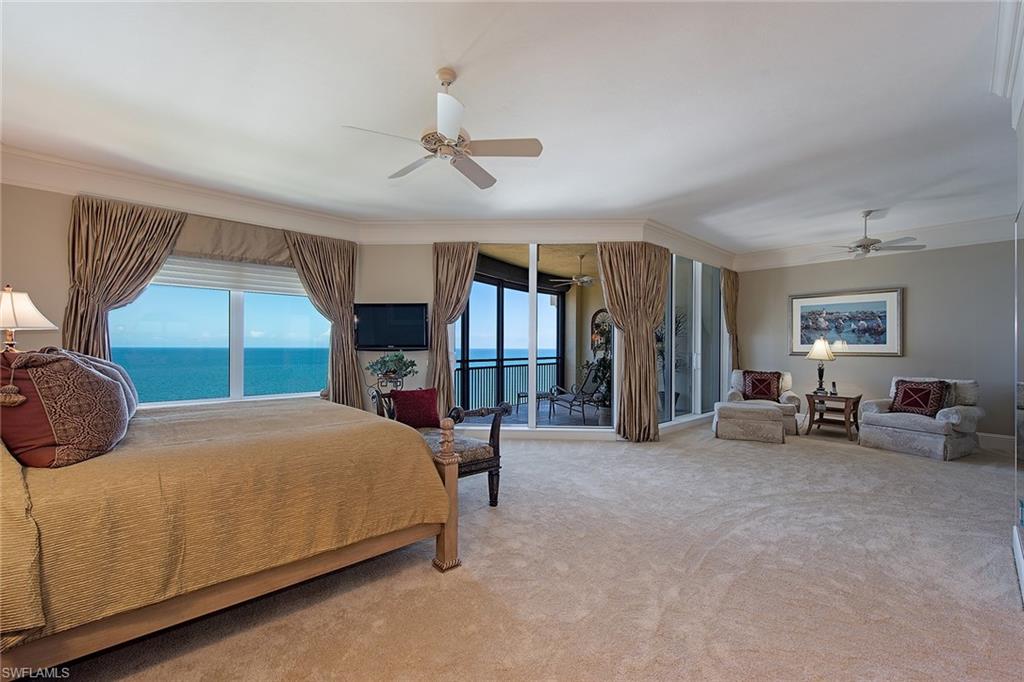 SEASONS AT NAPLES CAY - Residential