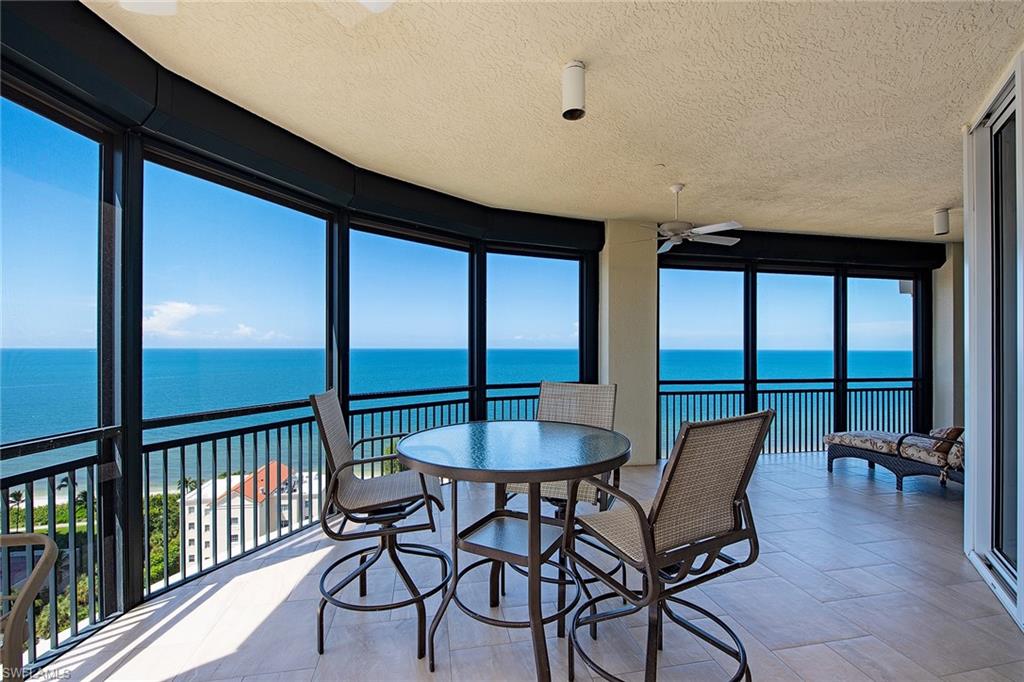 SEASONS AT NAPLES CAY - Residential