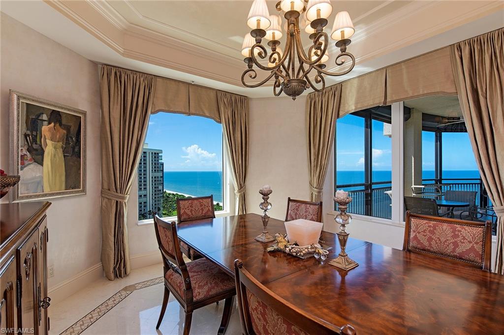 SEASONS AT NAPLES CAY - Residential