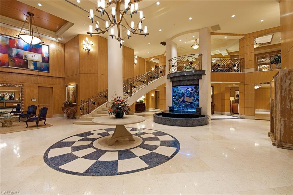 SEASONS AT NAPLES CAY - Residential