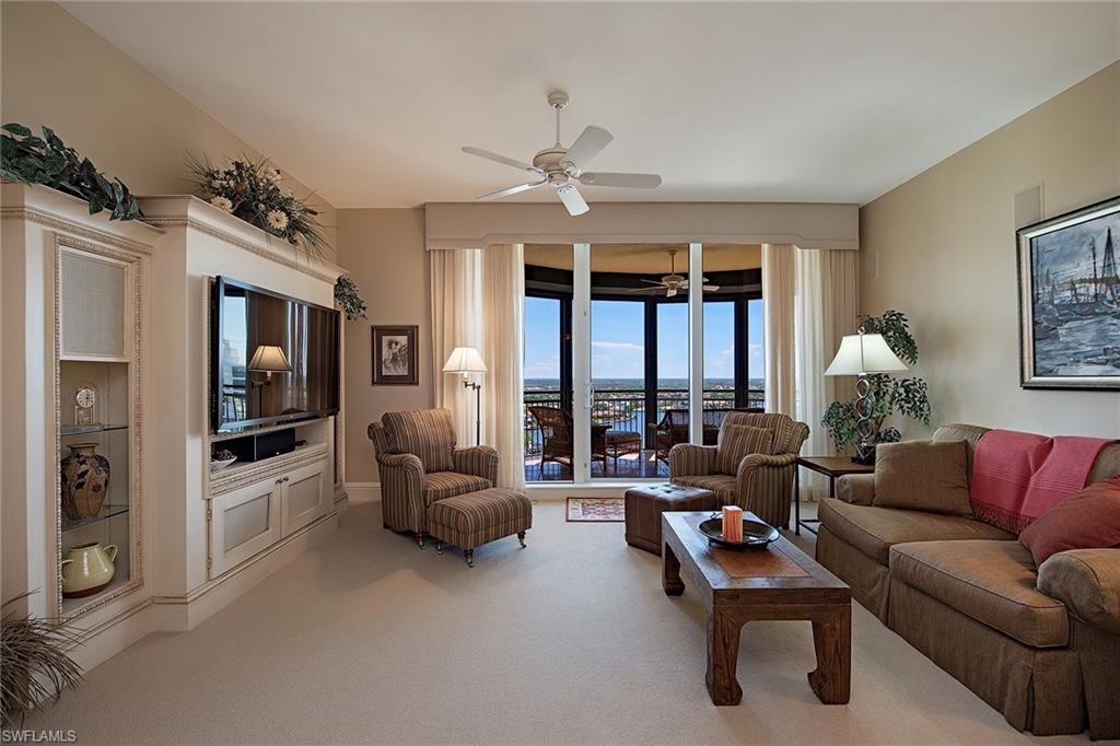 SEASONS AT NAPLES CAY - Residential