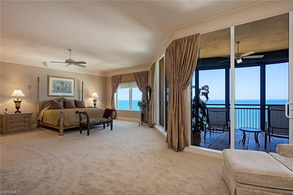 SEASONS AT NAPLES CAY - Residential